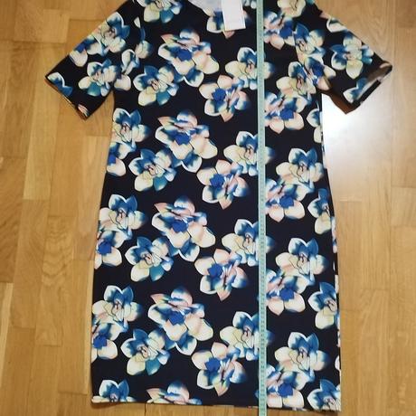 Dámske šaty uplne nove velk.48 - premerane, 48