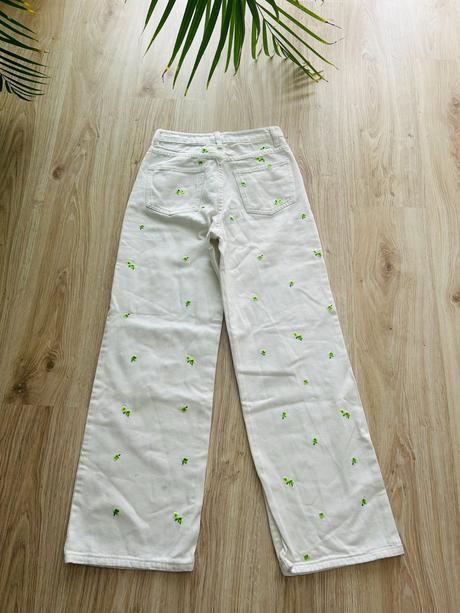 Štýlové džínsy značky green apple, pc 40 eur, s