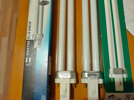 Darujem žiarivky do lampy, 