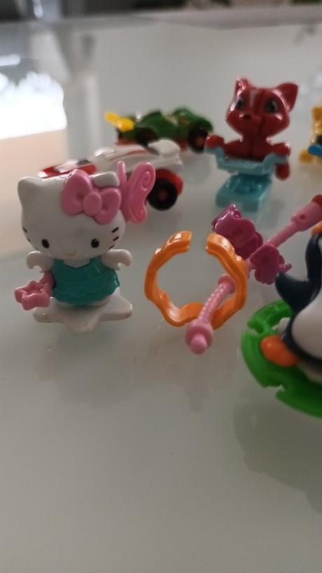 Balíček figúriek,