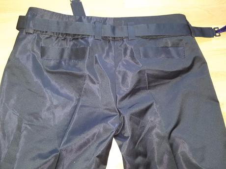 Satenove nohavice hugo boss, 40