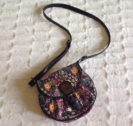 Crosbody kabelka, 