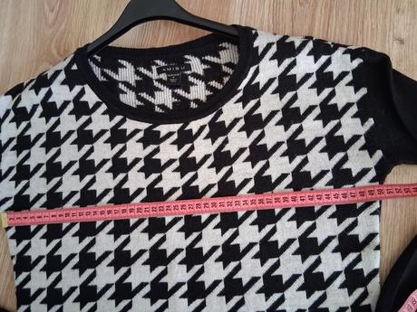 Čiernobiely sveter, amisu,s