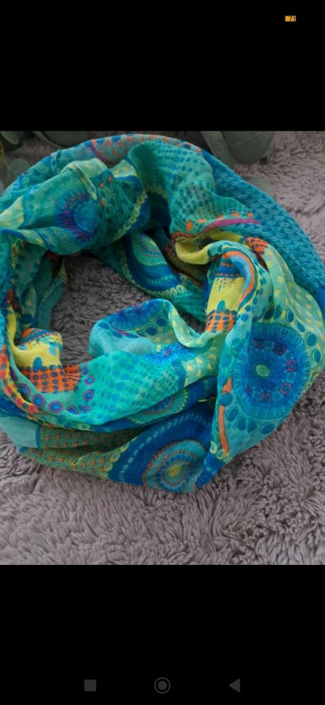 Uzasna kvalitna satka styl desigual top stav,