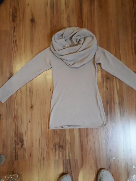 Svetrík sa šálovým golierom, m