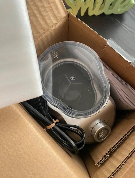 Mlynček na kávu russell hobbs, 