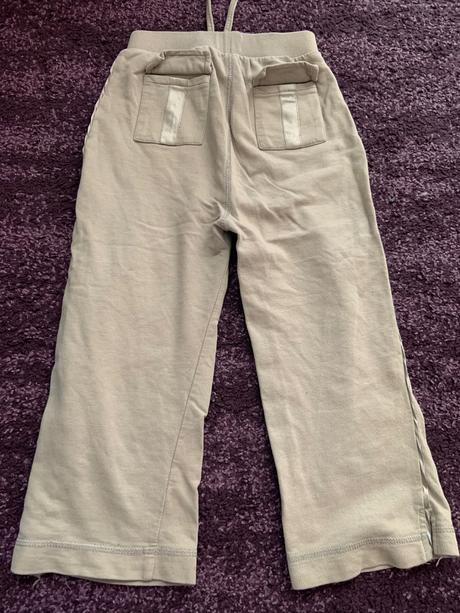 Pohodlné 3/4 tepláky, adams,128