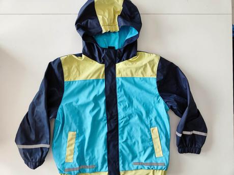 Bunda do dažďa, 104