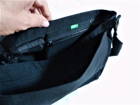 Taška/kabela benetton, benetton