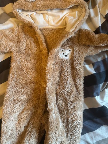 Overal medvedik, zara,68