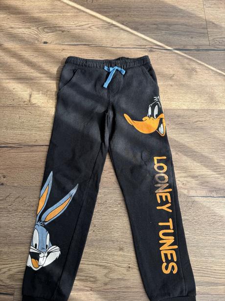 Mikiny + tepláky, 122–134