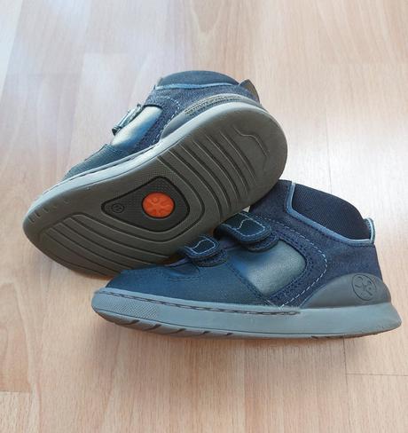 Kožené sneakersy zn.biomecanics č.24, 24