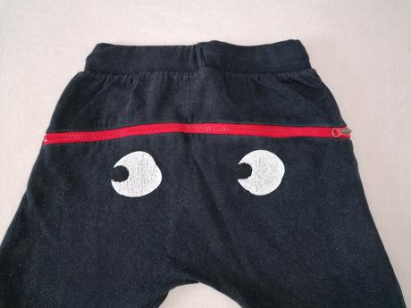 Tepláky s vrecúškom, 128