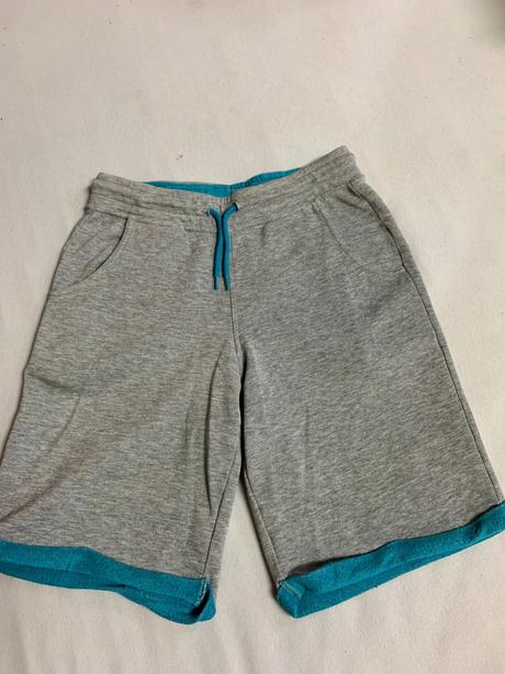 Teplákové šortky, 152