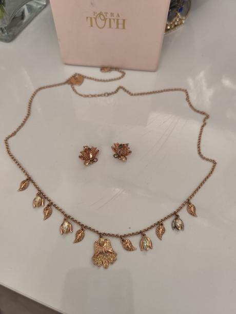 Náhrdelník a náušnice, petra toth