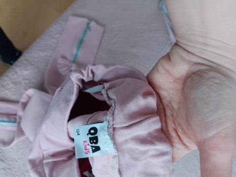 Dievcenske teplaky, 134