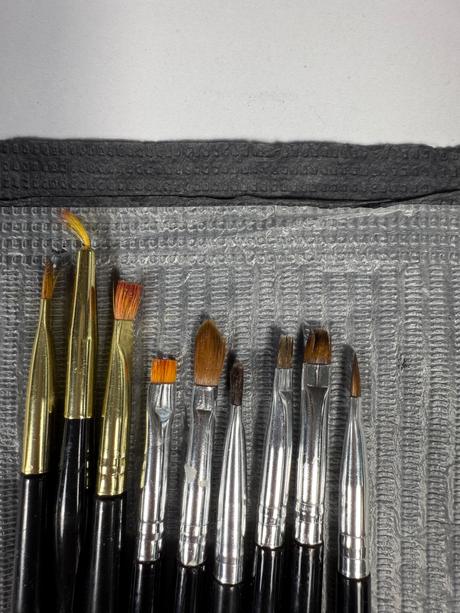 Štetcena nechty 4.,