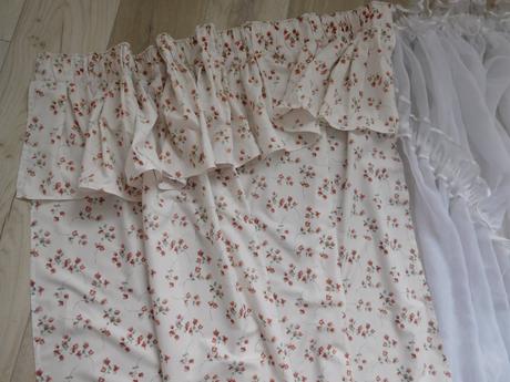 Záves záclonky 2x, vankúš 2x ozdobný,,