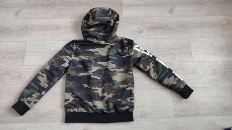 Maskáčová bunda, chapter young,134