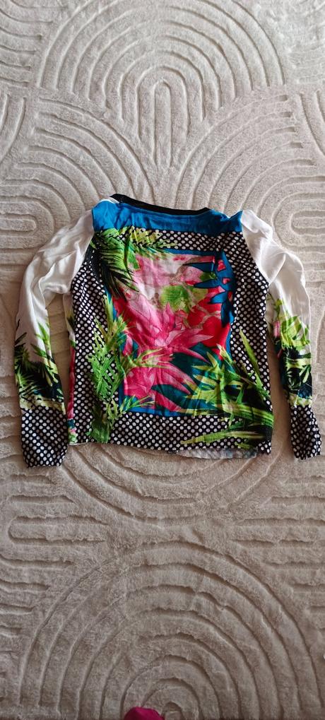 Nadherny svetrik s, 36