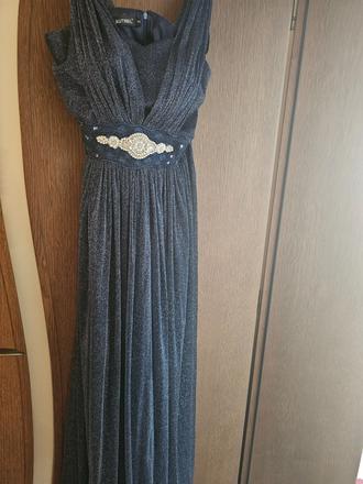 Tmavomodré spoločenské šaty, m