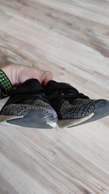 Tenisky, reserved,28