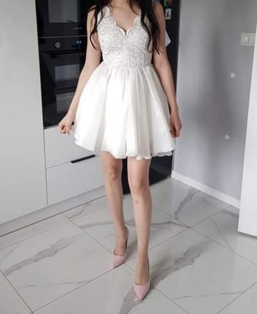 Biele spoločenské šaty, s