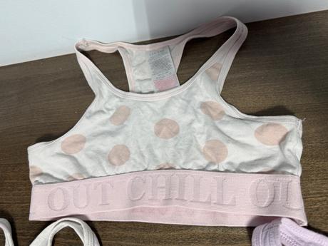 3x športová podprsenka, 134