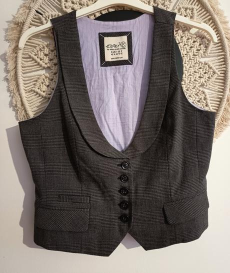 Vesta esprit, esprit,l