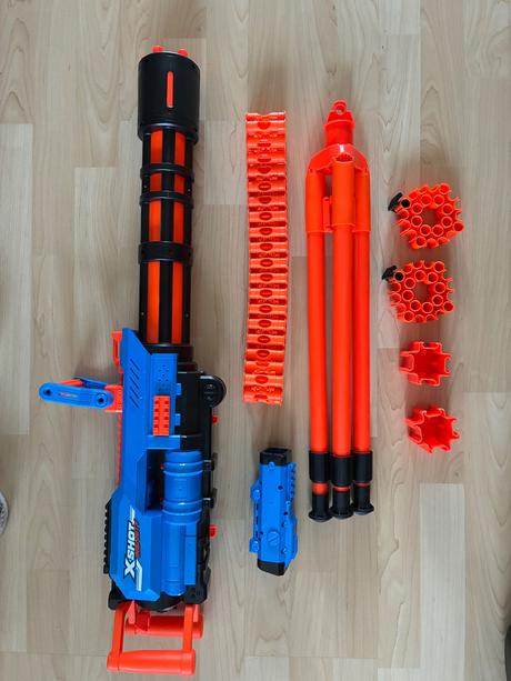 X-shot insanity motorizovaný rage fire automat,