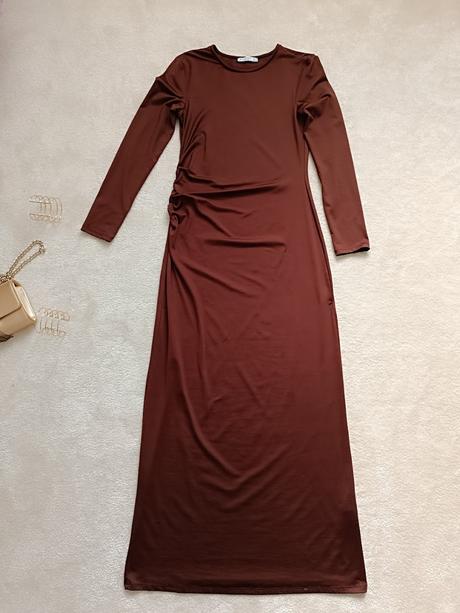 Elegantne saty, stradivarius,m