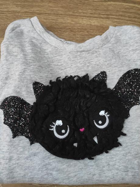 Mikina netopier veľ.134/140, vek 8-10 r., h&m,134