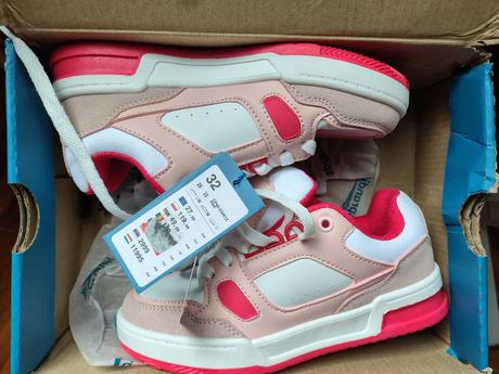 Dievčenská celoročná obuv č. 32, sprandi,32