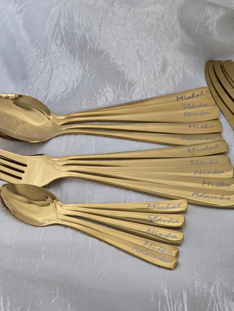 Personalizované príbory, 