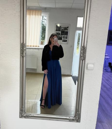 Elegantné dlhé spoločenské šaty, 34