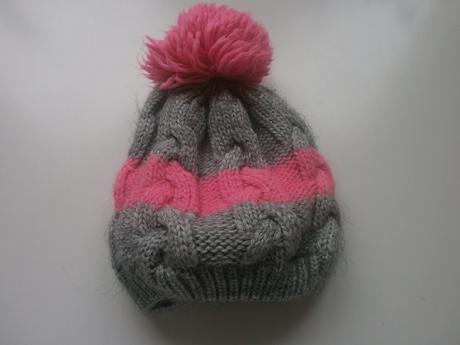 Šedoružová čiapka, 152