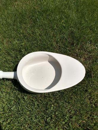 Retro misa porcelanová na moč - 5 eur,