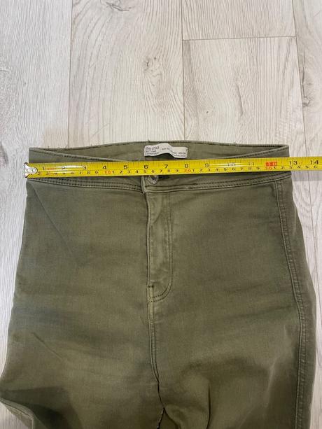 Khaki džínsy, bershka,xs