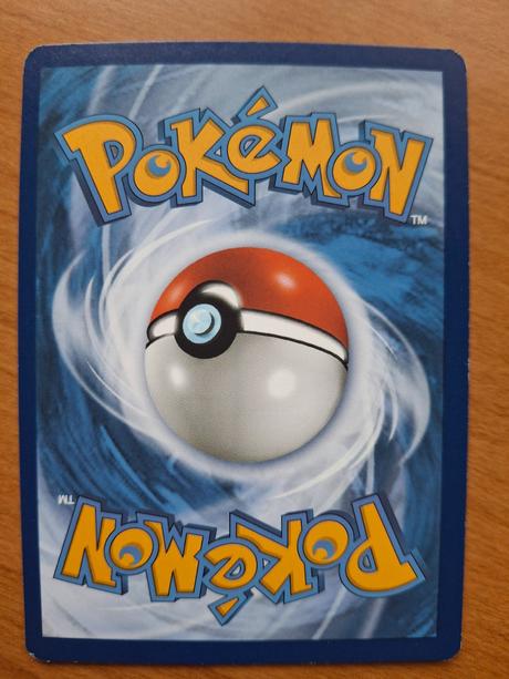 Pokémon karta rowlet 2022,