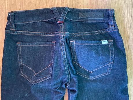 Rifle vans + sveter hm, 152