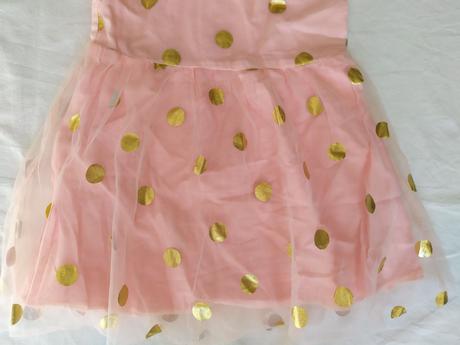 Príležitostné šatičky, 92