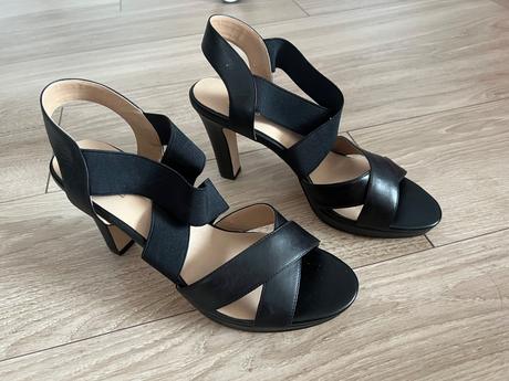 Kozene sandalky 42 bata insolia, baťa,42