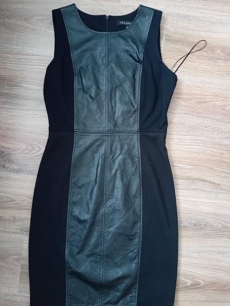 Šaty top secret, 40