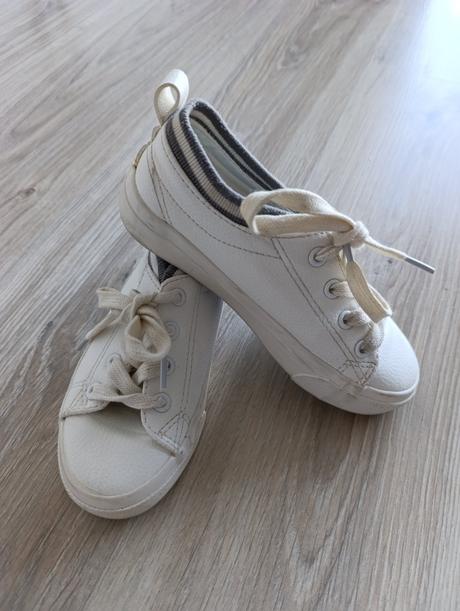 Biele tenisky, reserved,31