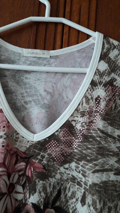 Pulóvrik masca - jedinečný kúsok,