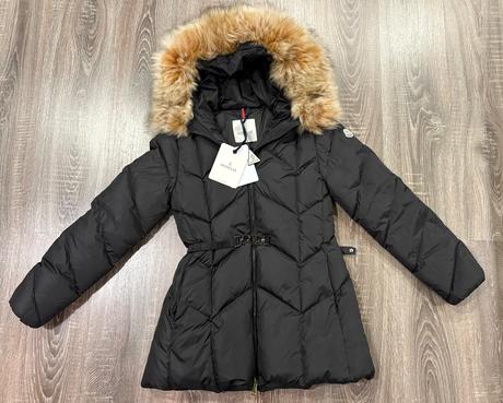 Moncler damska paperová vetrovka s kožušinou, s