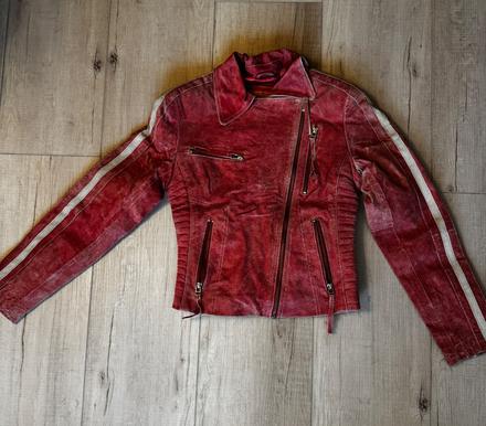 Kožená bunda z brúsenej kože veľkosti s, s
