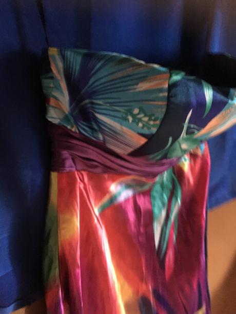 Spoločenské šaty, m