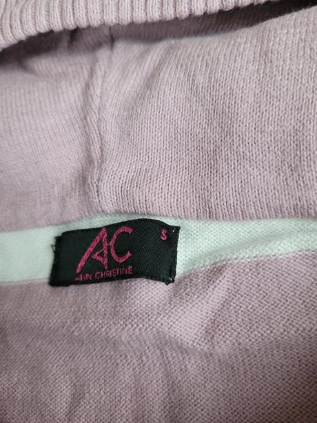 Sveter s kapucnou, s