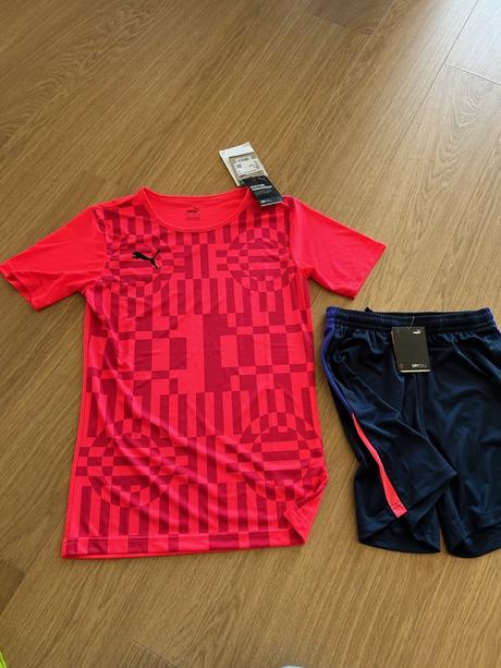 Nový futbalový komplet puma, puma,s